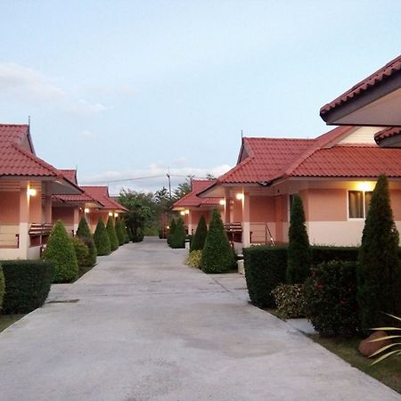 Naris Phuview Resort Satun Exteriör bild