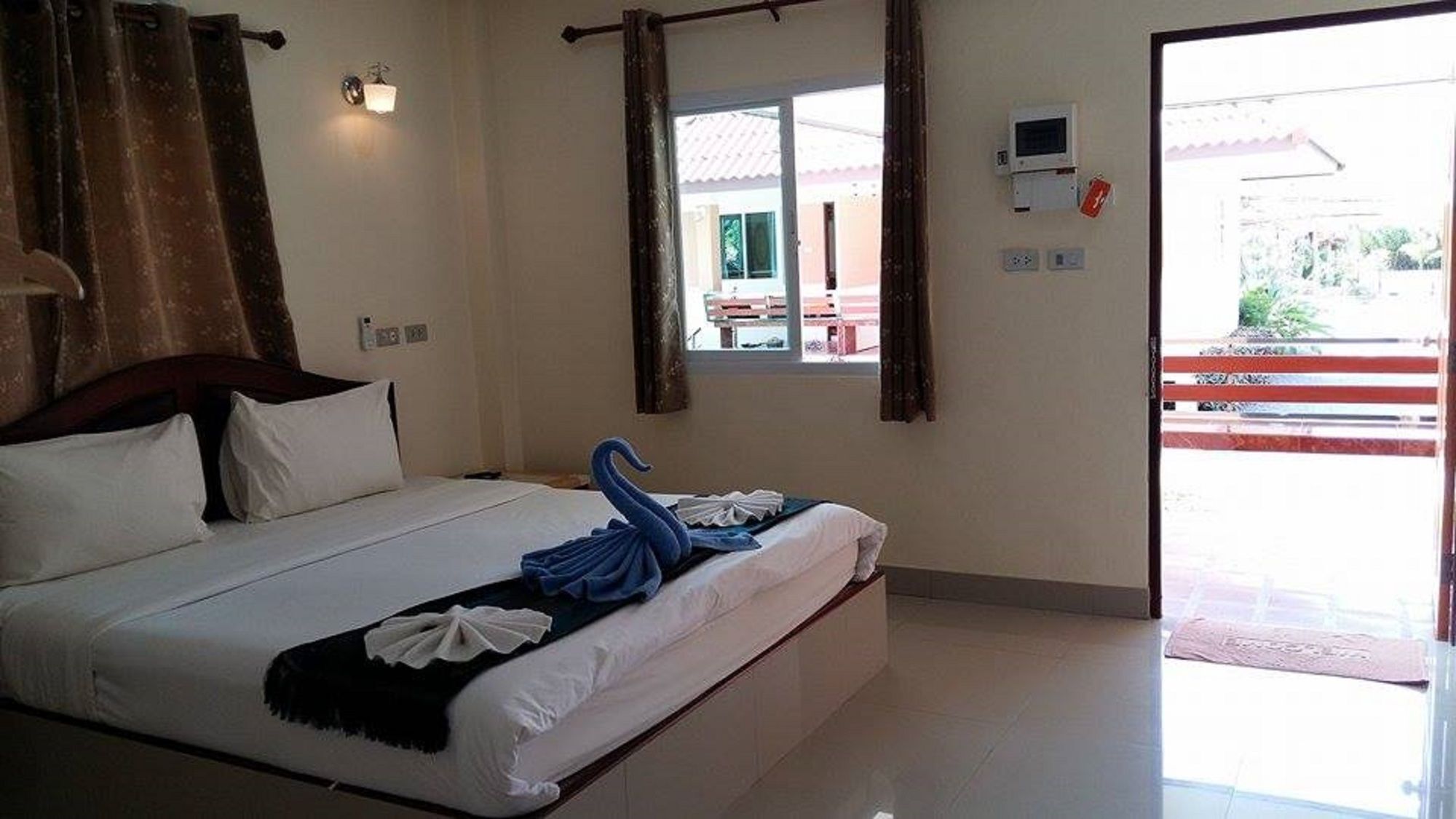 Naris Phuview Resort Satun Exteriör bild
